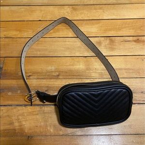 Steve Madden fanny pack